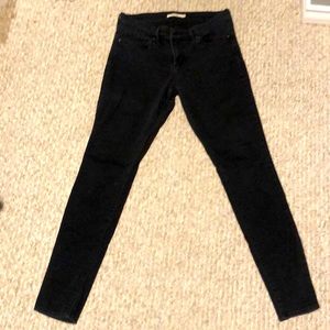 Levi’s 711 jeans